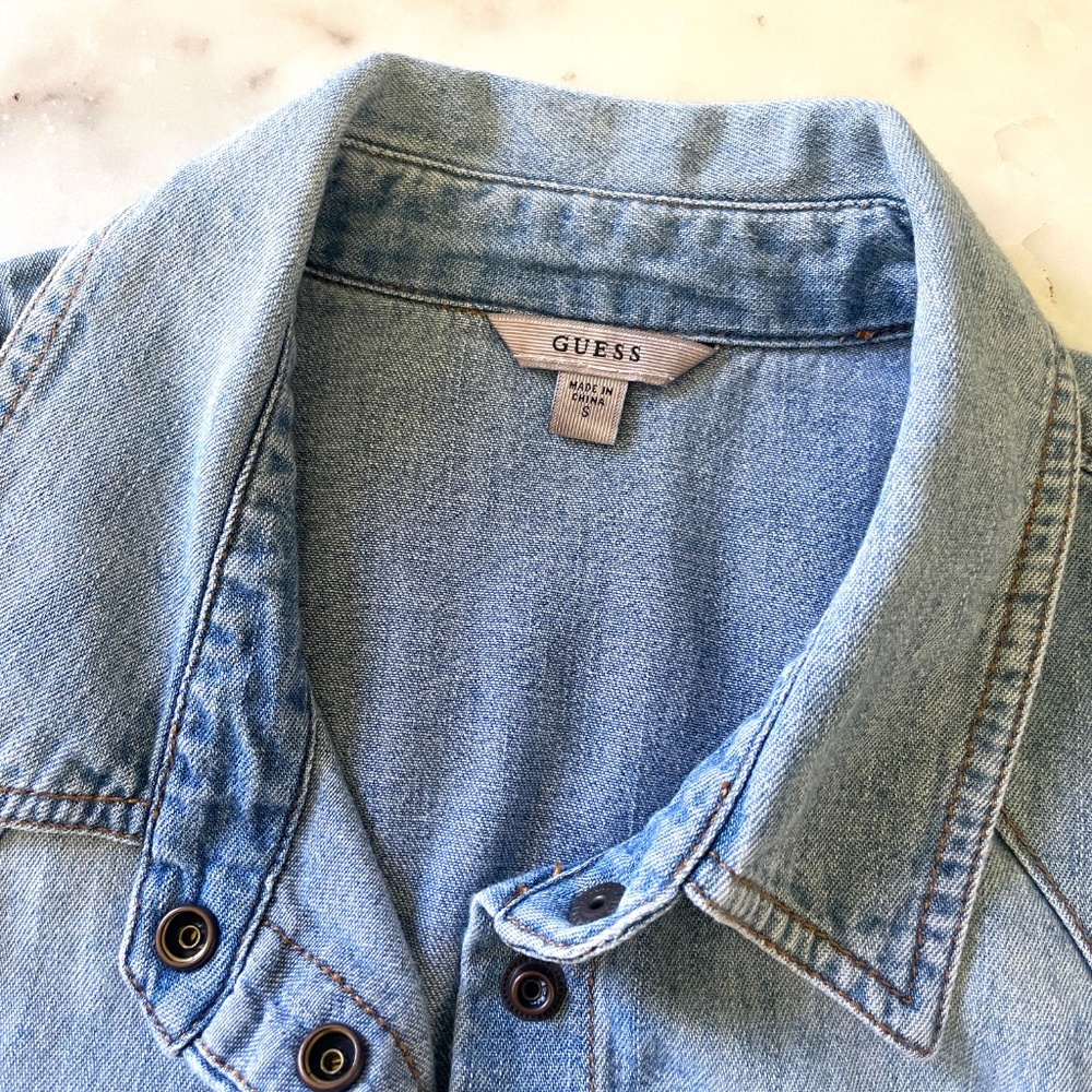Vintage Guess Denim Western Chambray Snap Shirt - Picture 8 of 16